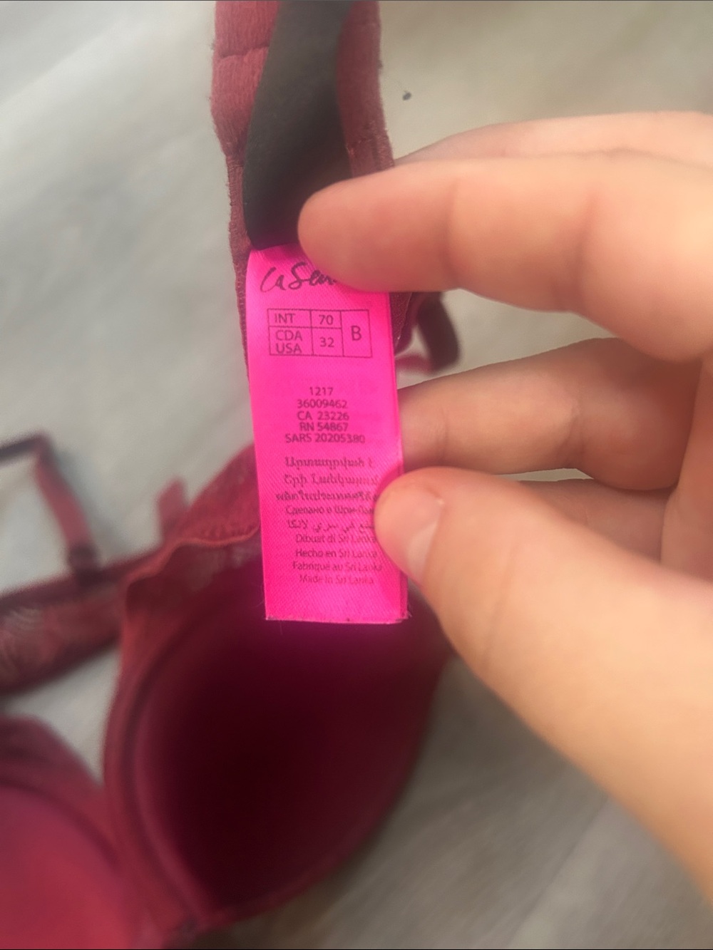 *3 for $30* La Sense Remix Bra, Size 32B, Red, Light Push-up - Picture 3 of 4
